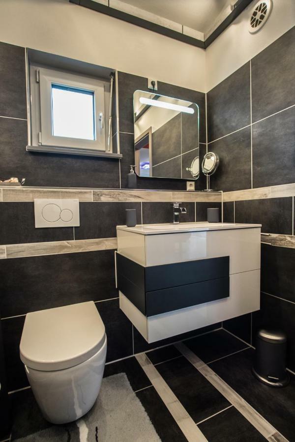 Bodensee-Fewo Modernes & Top-Ausgestattetes Appartement Incl Netflix, Fahrradgarage Uhldingen-Mühlhofen Екстериор снимка